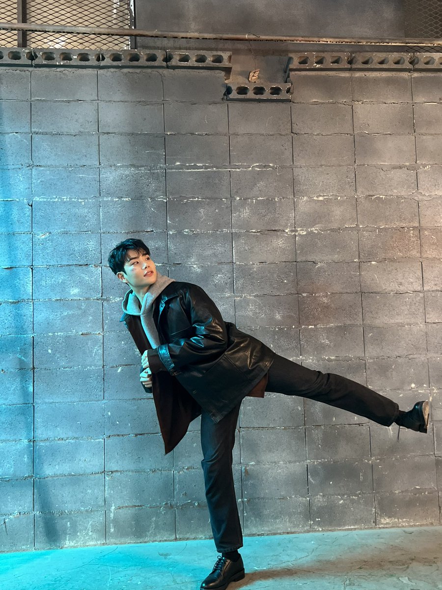 offclASTRO's tweet photo. 다덤벼!! 얍얍얍
글쓴이 엠민우
#겨울나그네 https://t.co/A9KeHa3pZC
