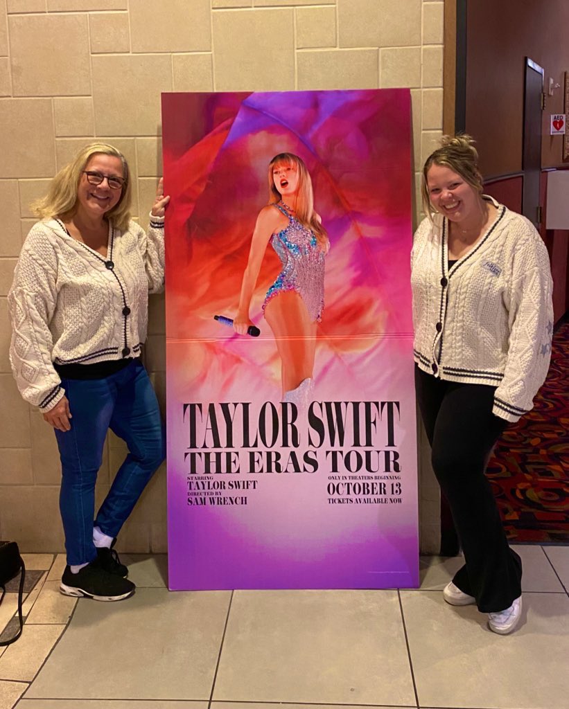 RedLipWingedEye's tweet photo. @ErasTourResell So my mom &amp; I have been only us for 29 years. I’ve gone thru 15 surgeries + 3 types of cancer w her &amp; as a single mom duo she truly is my best friend. She wasn’t well enough for eras so we went to the film &amp; I know she would literally cry with me if I told her we are going! https://t.co/xxmvUle91g