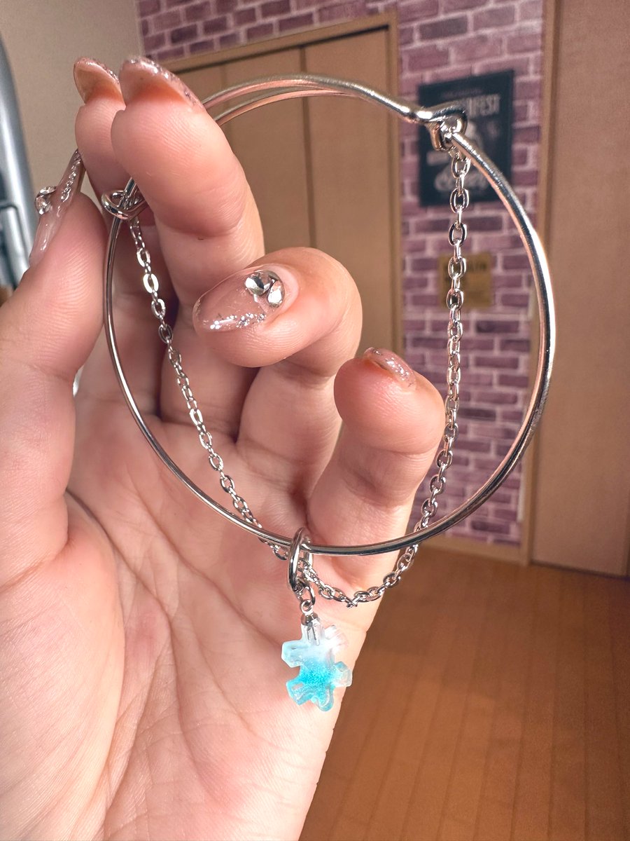 ブレスレットは在庫14個☺️！
ちょっとずつカラーdesign違います！

デザフェス日曜日！