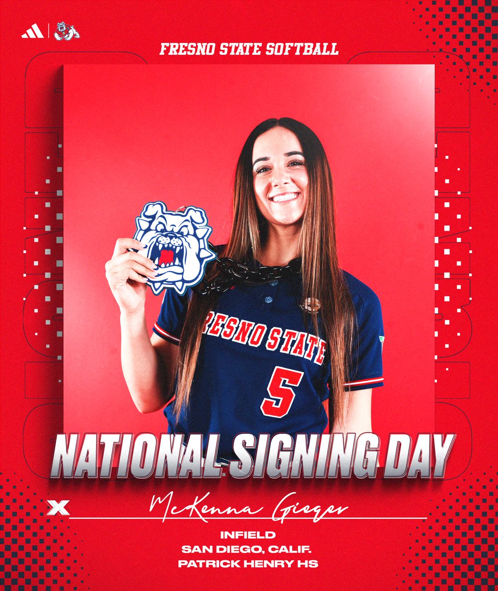 𝐎𝐟𝐟𝐢𝐜𝐢𝐚𝐥𝐥𝐲, 𝐎𝐟𝐟𝐢𝐜𝐢𝐚𝐥. 🐾

Welcome to the team, McKenna! 

#GoDogs ✖️ #Elevate