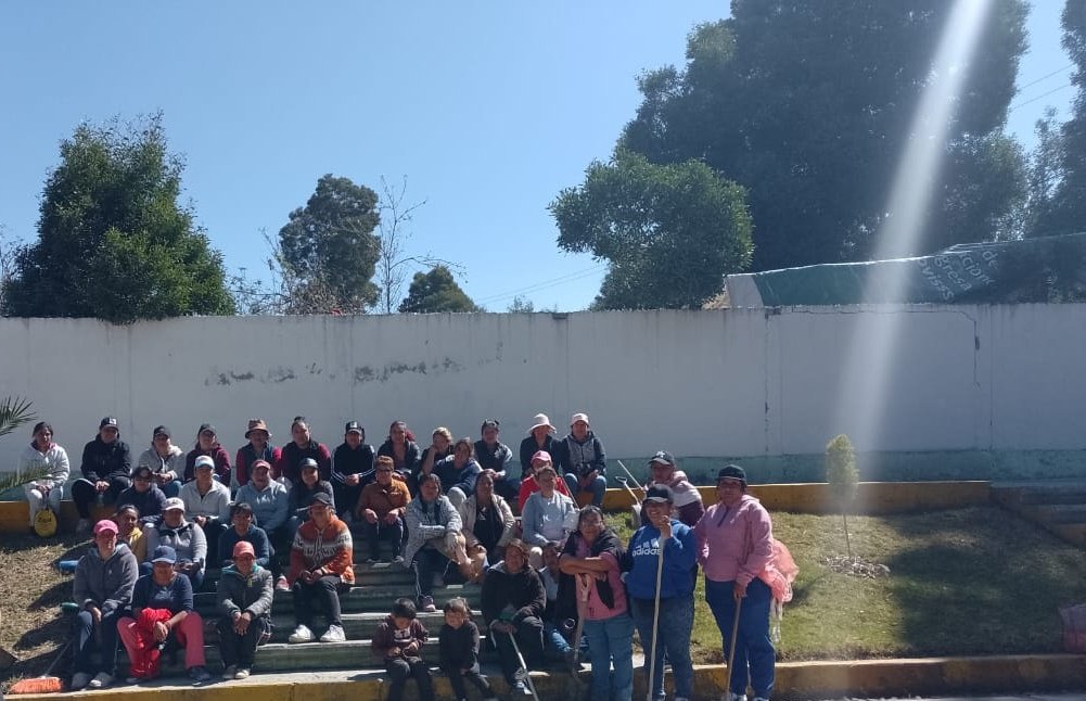 #Jiquipilco
#EquipoUnidoFuerzaInfinita
#EquipoADMM
La solidaridad y el trabajo en equipo es lo que nos caracteriza, a las mujeres.
