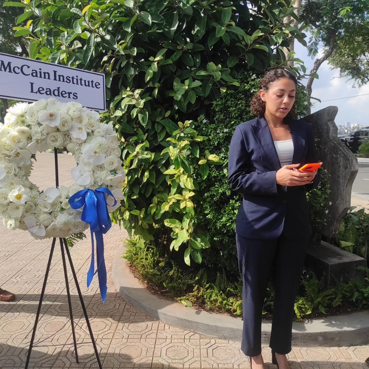 A moment of reflection at the John McCain memorial at Truc Bach Lake. Thank you, @McCainInstitute for making this possible.
#MGLinVietnam 
#McCainGlobalLeaders