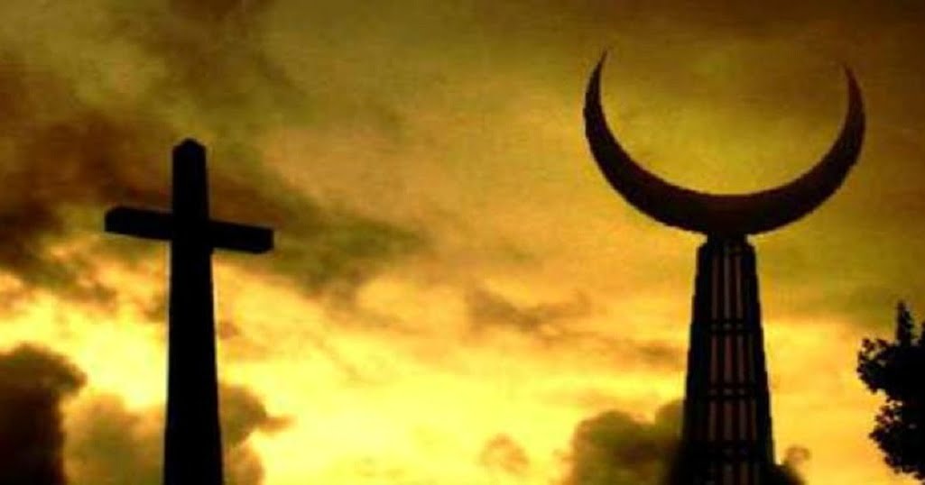 omarchavez2005's tweet photo. Le due false religioni si distruggeranno a vicenda. Segui la Torah e vivrai. https://t.co/HEMdIvhV6x