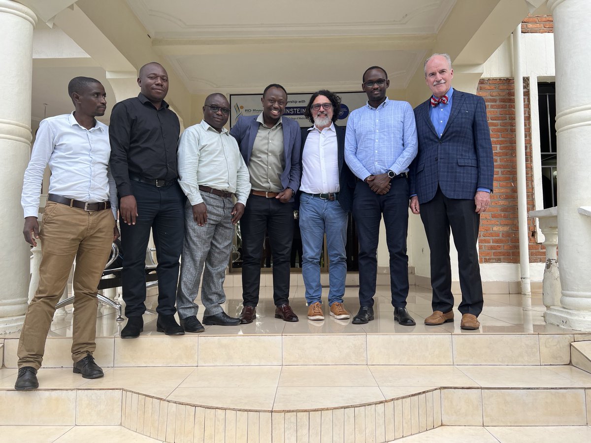 Thank you ⁦@GadMurenzi⁩, Director Einstein-#Rwanda Research and Capacity Building Program and former @Fogarty_NIH⁩ trainee, for the visit to Kicukiro Health Centre ⁦@CA_IeDEA⁩ site with ⁦@epi_dude⁩ Denis Nash ⁦@CUNYSPH⁩. Impressive work! 🇷🇼⚕️🔬💪⚖️🌍👏