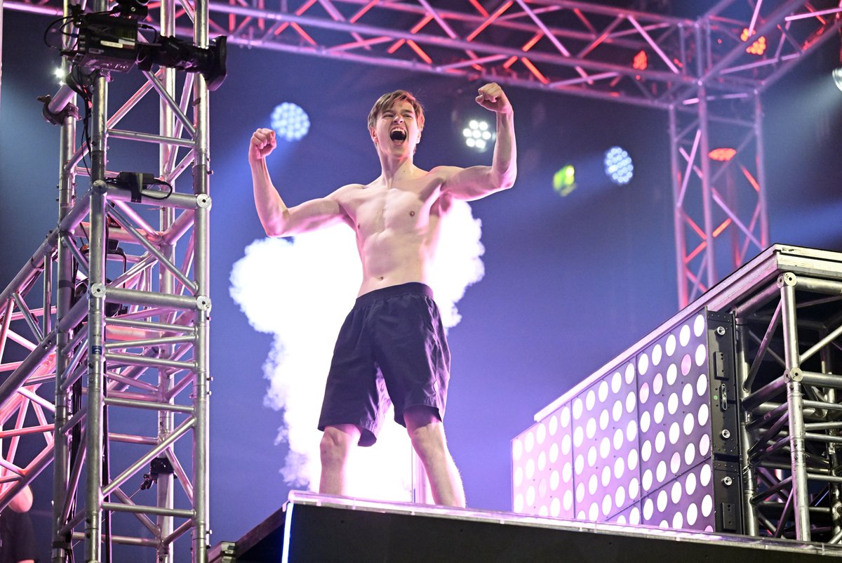 Erneut Ninja-starke Quoten: Staffelbestwert bei 14-59 J. mit 12,9 % Marktanteil für die 5. Vorrunde von #NinjaWarriorGermany sowie starken 15,3 % und Primetimesieg bei 14-49 J. 2,18 Mio. sahen insgesamt zu. <a href="/rtl_studios/">RTL Studios</a> <a href="/LauraWontorra/">Laura Wontorra</a> <a href="/koeppenjan/">KÖPPI 🚹</a> <a href="/FrankBuschmann/">Frank Buschmann</a> <a href="/ninjawarriorrtl/">Ninja Warrior Germany</a>