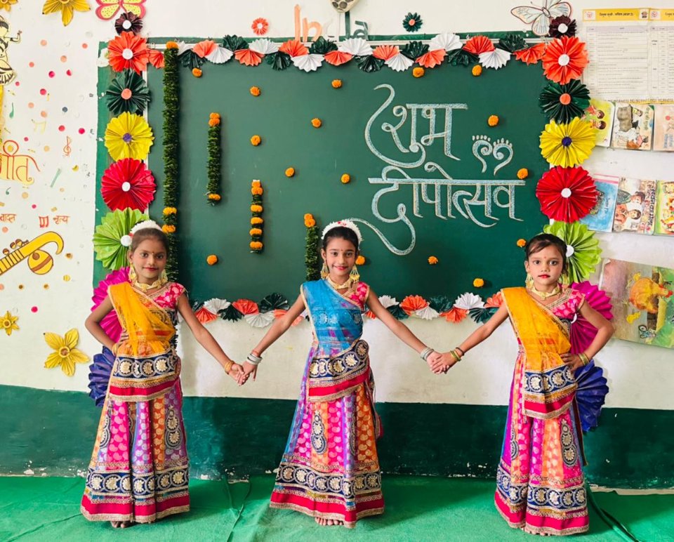 basicshiksha_up's tweet image. भव्य अयोध्या में आयोजित हो रहे दिव्य #Deepotsav2023 को समर्पित, प्रा.वि. सराय मानिक, रायबरेली के बच्चों का यह अद्भुत प्रयास...
#LightOfLearning #UPBasicEducationModel
@UPGovt @CMOfficeUP @thisissanjubjp