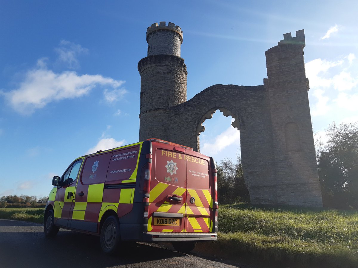 HWFRSHydrants's tweet photo. Finished the week in Worcestershire, on the sunny side of the hills. 

Took time to reflect back and remember  those who made the ultimate sacrifice. 

Lest we forget. https://t.co/2LgHN5VnVx