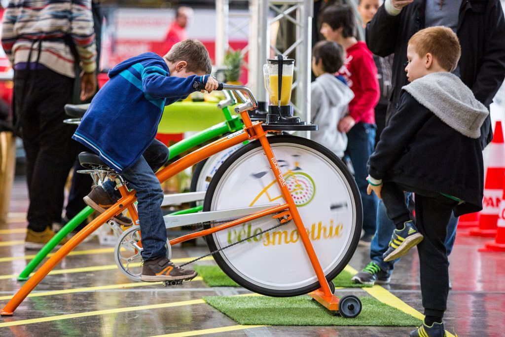 citedessciences's tweet image. #TêteàTech le week-end des 18 et 19 novembre 

La "Tech" occupe chaque jour un peu plus de place dans la vie quotidienne. Testez des objets innovants #lowtech... et rencontrez leurs concepteurs !

cite-sciences.fr/tete-a-tech