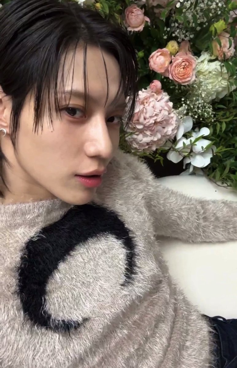 xoalsoax's tweet photo. TAEMIN WE GET ITTTTT…. YOU’RE THE PRETTIEST!!!!!!!! https://t.co/fDwW1sY65N