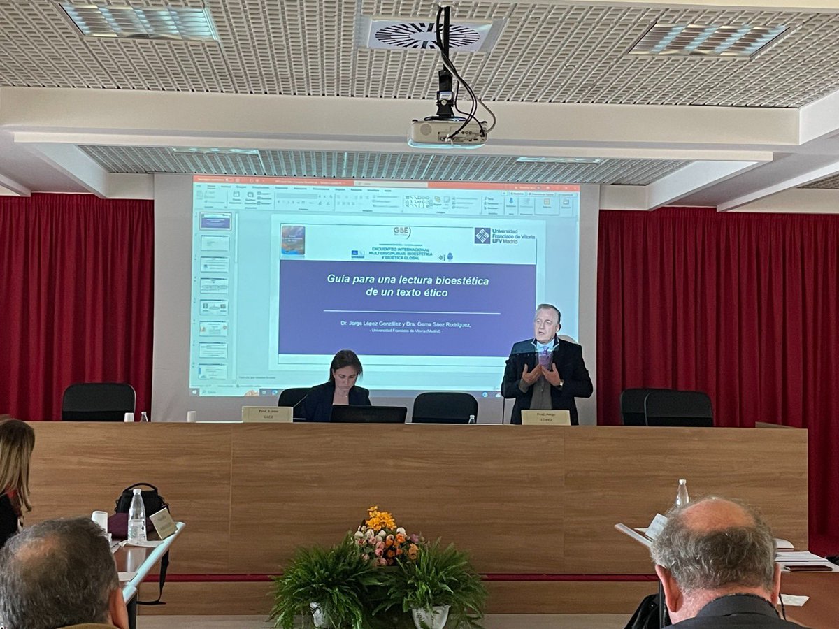 Gemy_Saez's tweet photo. Agradecida por haber podido participar con compañeros de la @ufvmadrid en la International Multidisciplinary Meeting:#Bioaesthetics and #GlobalBioethics de @unescobiochair planteando junto con el Dr. Jorge López una propuesta pedagógica acorde a su línea de trabajo. https://t.co/PrQtnT9d5b
