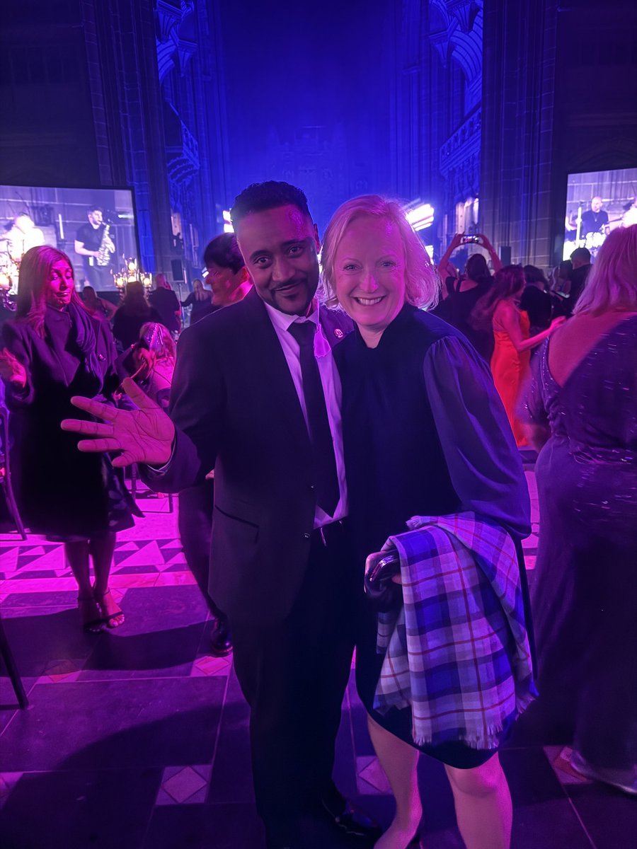 SkyFlier6981's tweet photo. #NetworkKing our Banjo did his best @RobertWaterson1 @BanjoTamiru1 @CNOWales @CNOEngland @ProfBroderick https://t.co/IaLiQ6wone