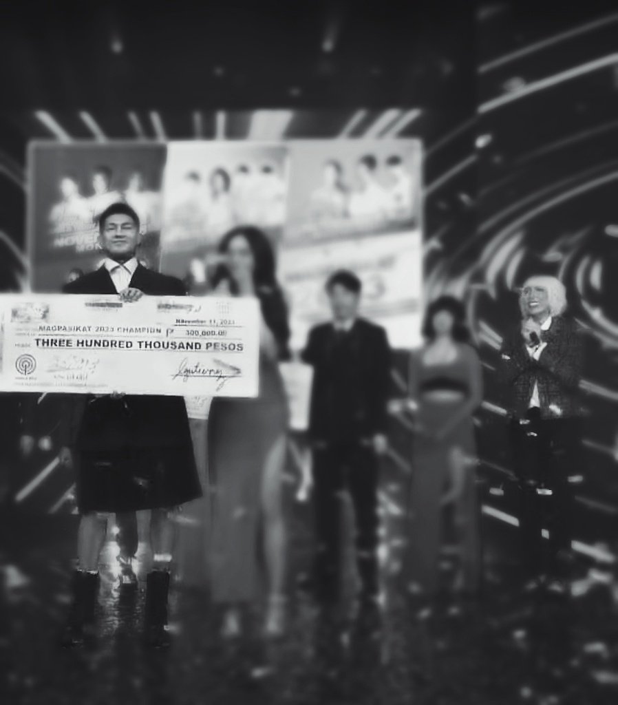 benignostuy's tweet photo. Behind every progressing performance of this Man, there’s a Woman who is silently happy in all of his accomplishments, a woman who loves him unconditionally. A woman who supports him. A woman who is never get tired of clapping her hands for him..

@vicegandako  💗🫂 https://t.co/RtyaKiRe75