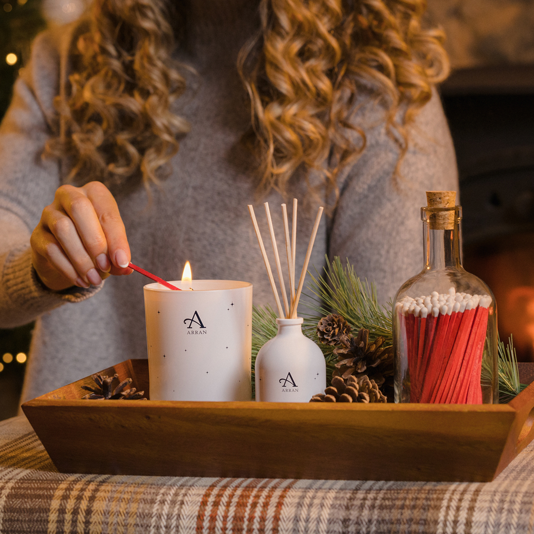 ARRAN_Sense's tweet photo. Darker nights and colder days leave us craving a comforting, warming atmosphere.
Turn your home into an autumnal haven with our limited-edition seasonal scents π‘
Shop Now: https://t.co/1aRqR7m3hV
#WintersNight #FindMagicInTheDark https://t.co/46TmfE2oGm