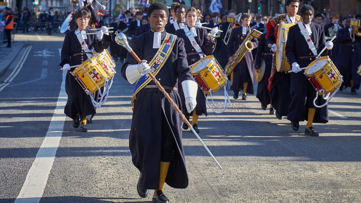 🌟TODAY's the day! Come and see the #LordMayorsShow - a fabulous procession through the City, with plenty to do afterwards. 📣 For the latest on-the-day updates follow @cityoflondon 👉 More about the Show and things to do on the day: thecityofldn.com/event/lord-may… @lordmayors_show