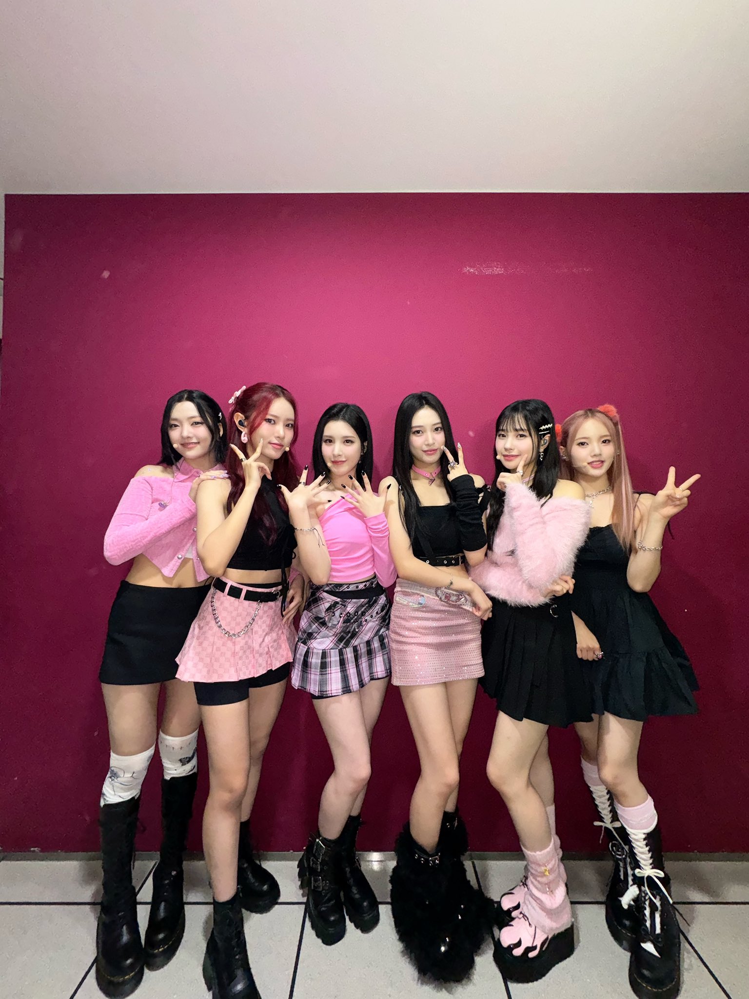 F-o90USbAAAE59I?format=jpg&name=large