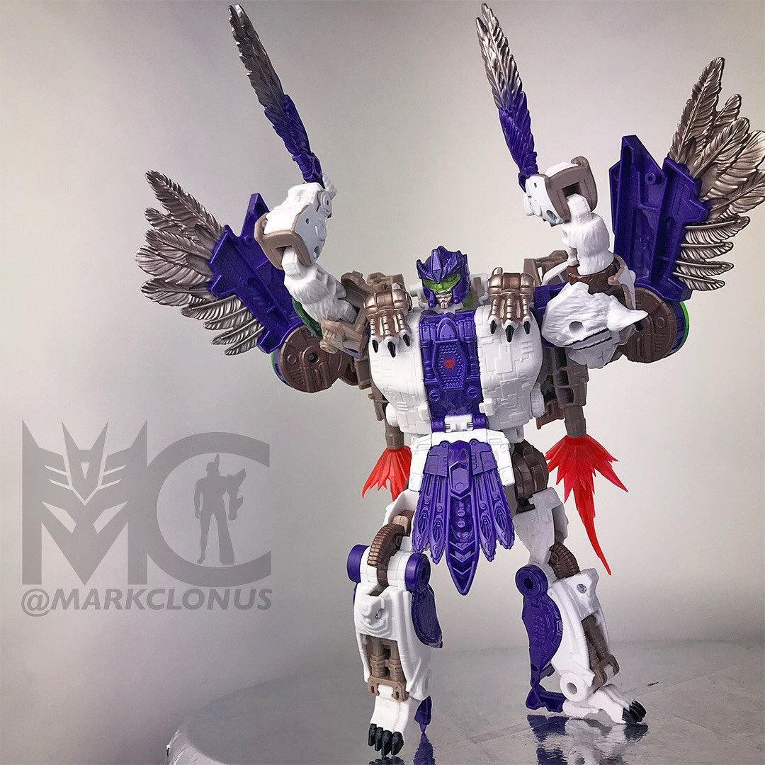TransformersHQ1's tweet photo. Transformers Legacy United Leader Tigerhawk!
Credit: markclonus on IG
#Transformers #Tigerhawk https://t.co/zEU9wvu9cY