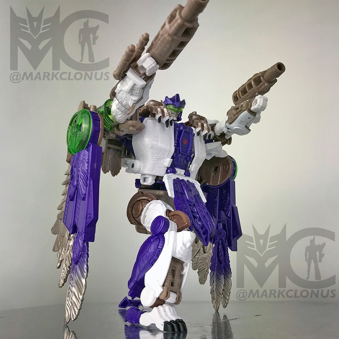 TransformersHQ1's tweet photo. Transformers Legacy United Leader Tigerhawk!
Credit: markclonus on IG
#Transformers #Tigerhawk https://t.co/zEU9wvu9cY