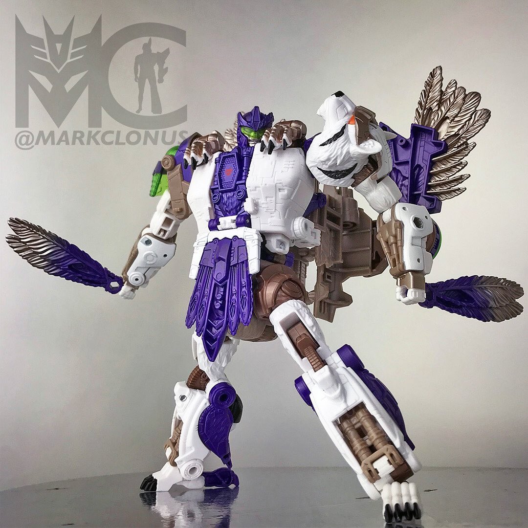 TransformersHQ1's tweet photo. Transformers Legacy United Leader Tigerhawk!
Credit: markclonus on IG
#Transformers #Tigerhawk https://t.co/zEU9wvu9cY