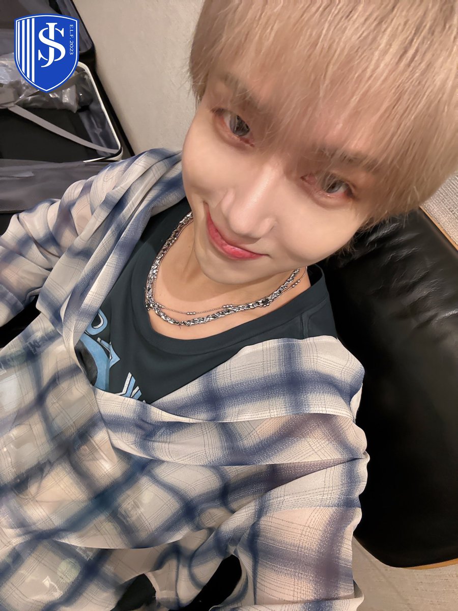 leigh1381's tweet photo. 2023.11.11 WEVERSE Update:
#2023.11.10 #YESUNG #Unfading Sense in JAKARTA
#YESUNG #슈퍼주니어
#SUPERJUNIOR #슈퍼주니어 https://t.co/JgF2v531hI