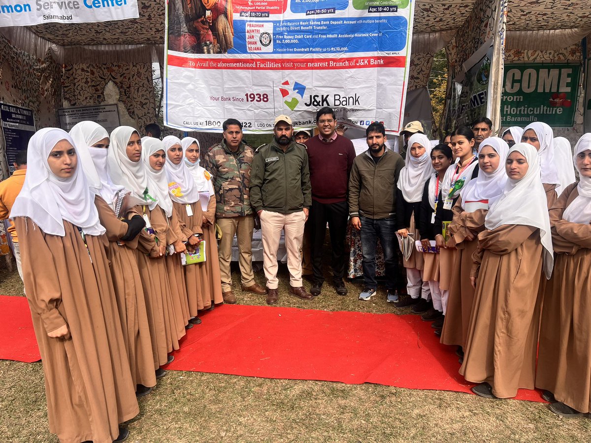 anurag_ifs's tweet photo. The moment to educate should never go to waste! Teaching these kids the economic significance of Forest produce , especially chilgoza pine nuts during the Back to Village programme in Uri #Kashmir #BackToVillage #Uri #LOC #Chilgoza #jkforest #IndianForestService https://t.co/55usVJ4AaD