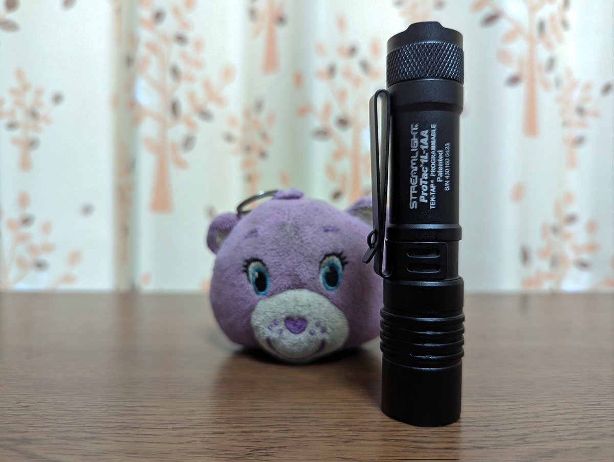 hg4eHPzmvVIEmWD's tweet image. 今日のビクトリー🏆✨🔦🦸(´-(ェ)-`;)♥
・H2T SL 1L1AA ブラック LED換装カスタム XP-G4 6500K 70CRI
#Steamlight #ProTac #1L1AA #H2T #アカリセンター