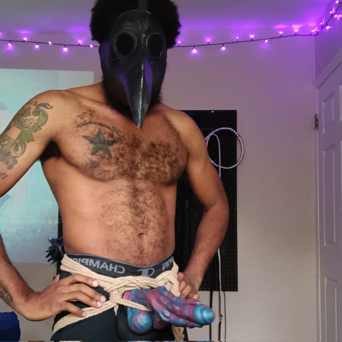 oTheBootyMaster's tweet photo. Embrace the body and the rope will follow..or something idk https://t.co/ZEDcV5GgfP