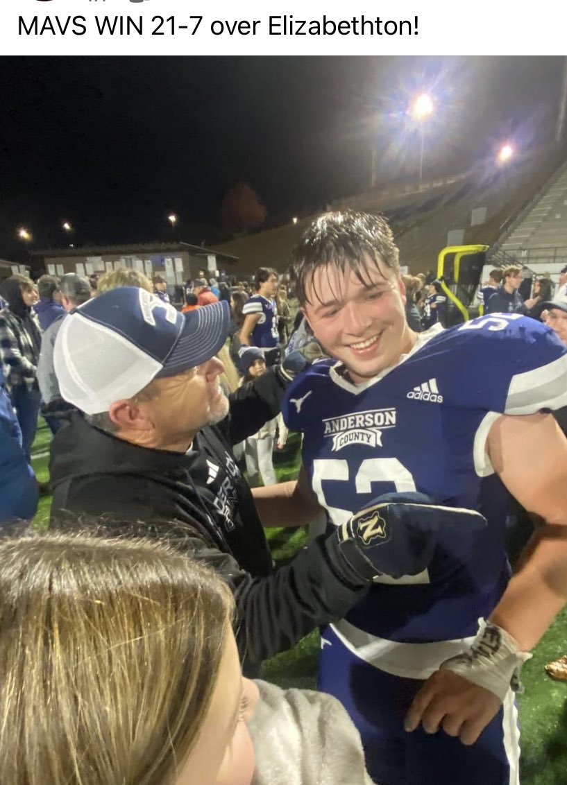 Eli Nelson #52 (OL, DL) (@eli_nelson52) on Twitter photo Just two defensive specialists collecting our paychecks for week worth of hard work.<a href="/CoachTLambert/">Tony Lambert</a> Just two defensive specialists collecting our paychecks for week worth of hard work.<a href="/CoachTLambert/">Tony Lambert</a>