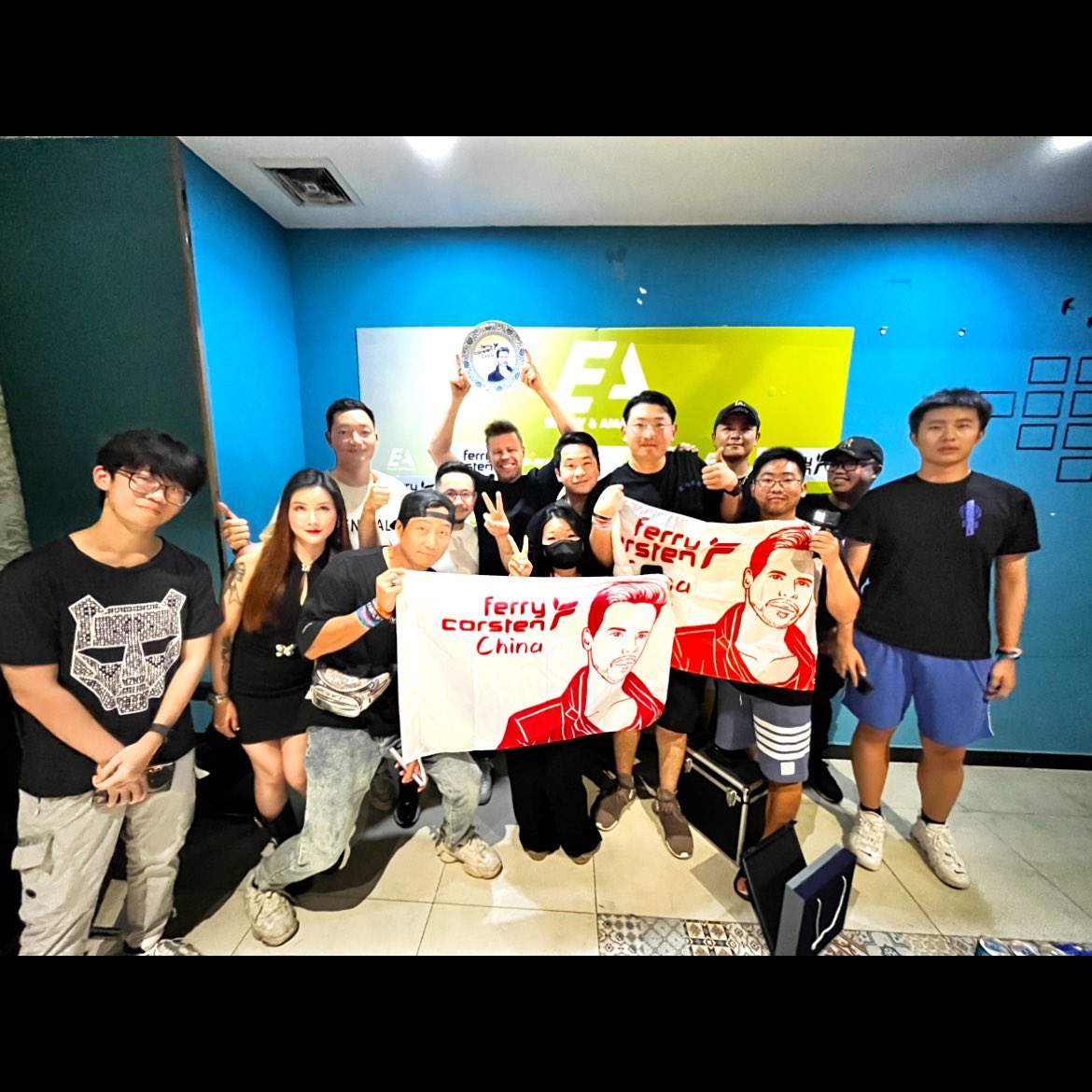 FerryCorsten's tweet image. Had an amazing time @zhuhaieaclub last night. What an amazing vibe and thanks to all my fans who came out in droves and for the countless presents. Really heart warming❤️ Up next #systemf @SELOCTAGONTOKYO tonight. See you all soon #china #japan #tokyo