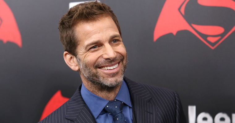 RebelMoonBR's tweet photo. Curiosidade: "Rebel Moon", idealizado por Zack Snyder nos anos 2000 como um projeto inspirado em "Star Wars", buscava uma abordagem mais madura para o universo cinematográfico. No entanto, o projeto foi descartado após a aquisição da Lucasfilm pela Disney em 2012. https://t.co/om7lQypX2y