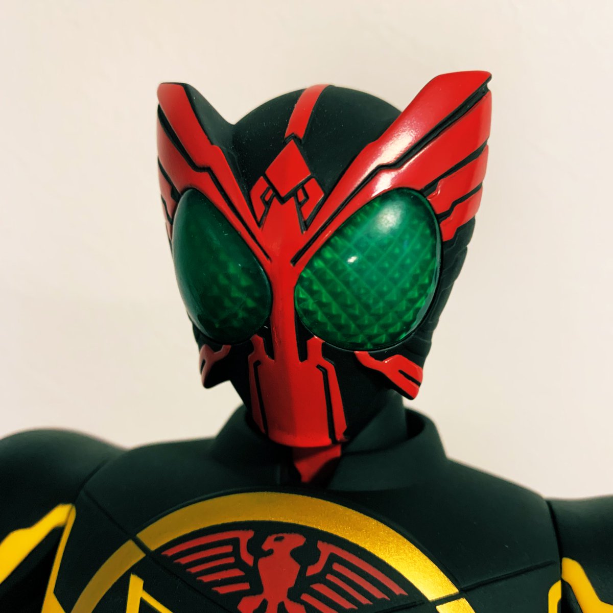 micchon30's tweet photo. この消しゴムでソフビなどの加水分解のベタつきが取れると聞いて！
こないだ手にいれた目の曇ってしまったビッグソフビオーズの目がほ��復活した！すごいぞ https://t.co/wKCgKAb9pg