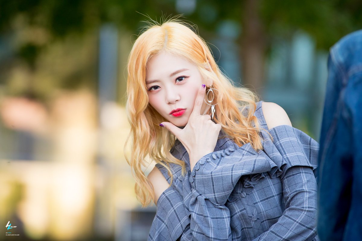 Vine corriendo al ⁦#𝕂ens𝚑𝟙n·come𝑏ack⁩ porque necesito ganar mi pase vip para entrar al #L𝕆V𝔼STR𝕌CK·club⁩ que sin duda será el mejor de todos. ¿Me firman la frente con besitos, por favor? ʚ♡⃛ɞ(ू•ᴗ•ू❁)

࣪ ˚ ᥀ 𝚙𖦹is𝗼n 𓈒࣪ꪆ୧ ɩv𝕪  ࣪ ˖