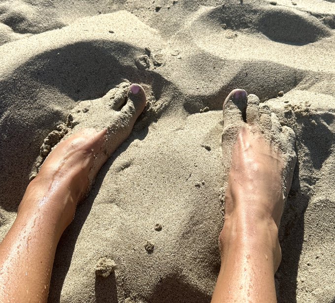 I&rsquo;ve restored my Clips4sale account for those who asked! New videos are coming out soon 🤗🦶#feet #footfetish<a href="/tag/footfetish"class="tags"><span>#footfetish</span></a><a href="/tag/feet"class="tags"><span>#feet</span></a>