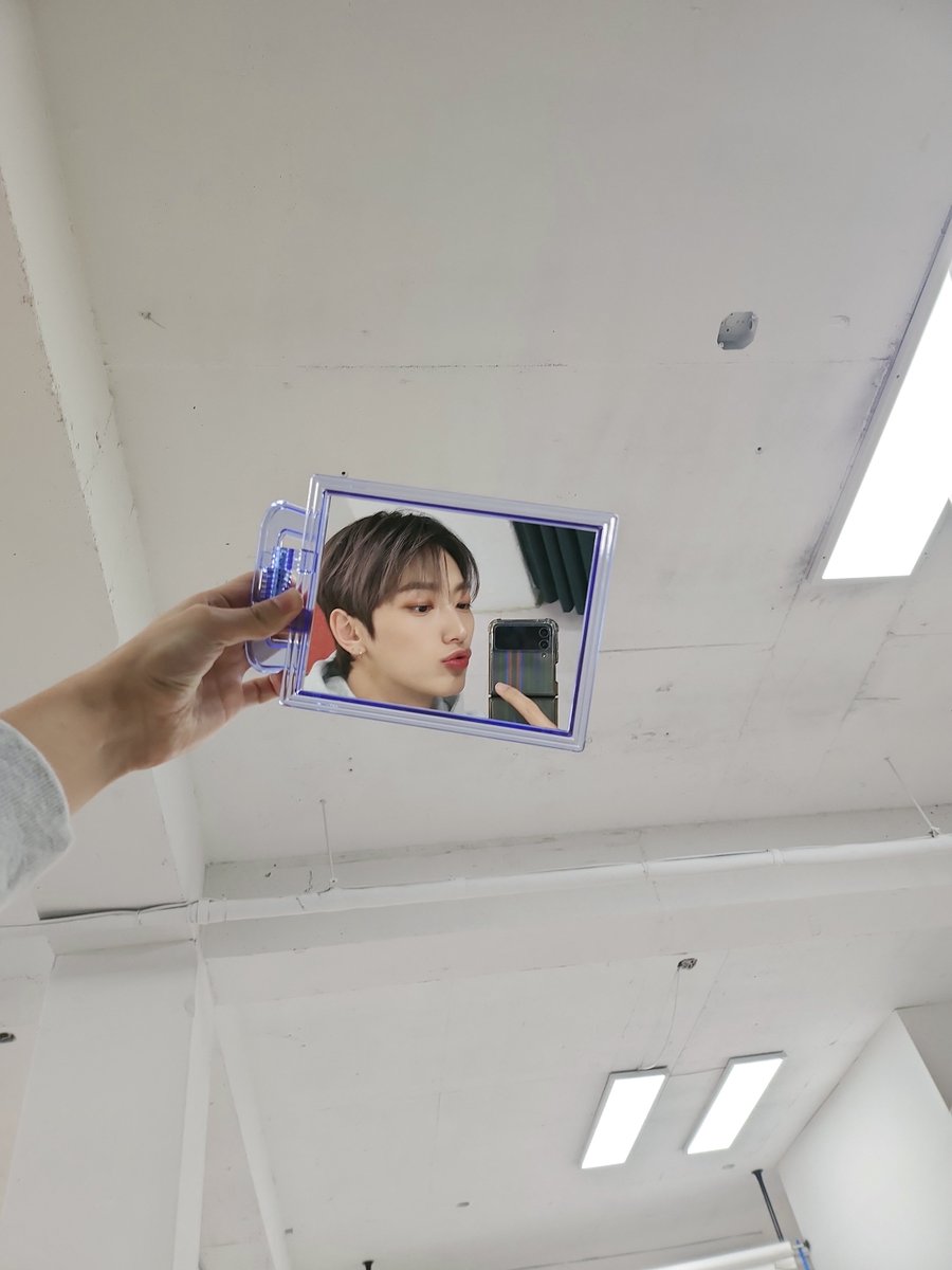VannerOfficial's tweet photo. [#영광]

배너의 ITTABOOK 많이 좋아해주세요💙

#VANNER #배너 #YEONGGWANG https://t.co/k1UCQ2PRV9
