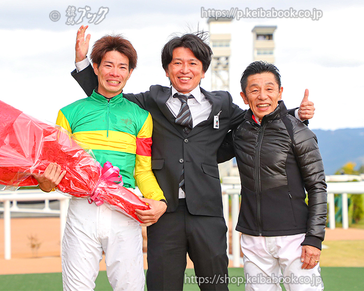 熊を蹴る金太郎 レア貴重 小熊猫神（レッサーパンダー） / 田崎太郎 | 小宮山書店 KOMIYAMA