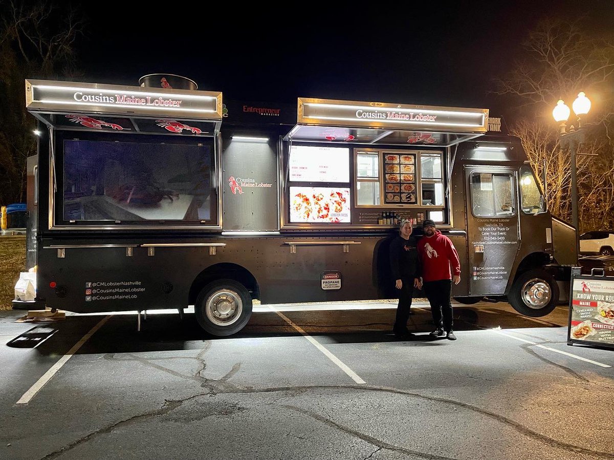 kat_riel's tweet photo. When your love for food crosses into your side hustle 🤪
By far the tastiest promo I’ve done 😋🦞
Thanks for having me be your promo girl!
Worked with a set of very cool people 😎😎 on a very cold 🥶 night!
Follow @cousinsmainelob to find them 👀
#promo #pushmodels https://t.co/3nVeQaXfaH