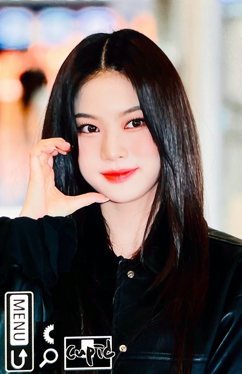 231111

 #STAYC #스테이씨 #ISA #아이사 🐱💘