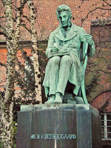 petrfischer3's tweet photo. 168 let bez...Søren Kierkegaard, filosof
"Láska k Bohu a láska k bližnímu jsou dvě křídla okna, která nelze otevřít ani zavřít samostatně."

"Existují dva způsoby podvodů: Věřit v něco, co není pravda, nebo nevěřit něčemu, co pravda je.“ https://t.co/aFZ81A276n