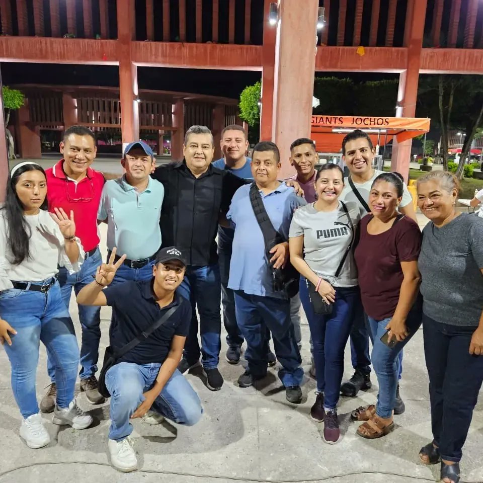 FRANCIS34872608's tweet photo. Muchas Gracias por todo el apoyo Huimanguillo, llegó el día y logramos ser y estar siempre unidos en favor de nuestro municipio. #EsMay https://t.co/5Iqe0SYiE0
