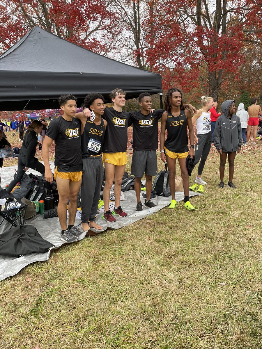kendarph's tweet photo. Kendall Phillips NCAA Division 1. Southeast Regional Cross Country Meet. 33:28 10k https://t.co/MGht5ptEHJ