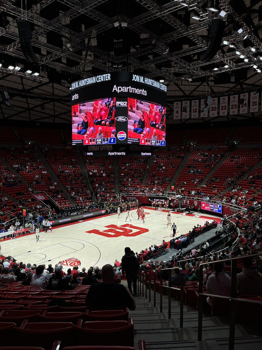 trenewman360's tweet photo. Shoutout to @RunninHoops and @abelopezz for connecting me with tickets tonight! This team is fun and has some exciting talent https://t.co/mjnuwW4oOy