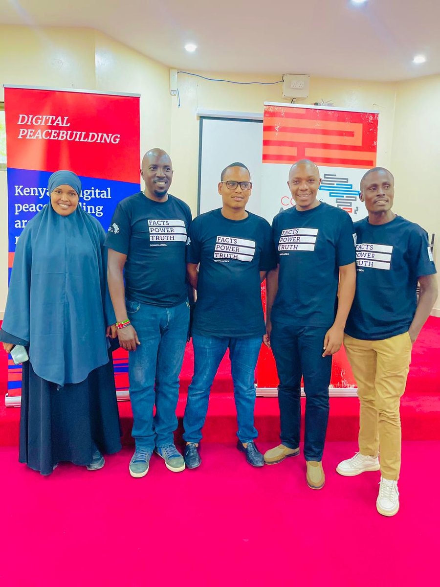 waroo4031's tweet photo. Mambo ni matutu
1: Facts
2: Power
3:Truth
Attending Kenya's Peacebuilding architecture review at wajir county.
@Code4Africa team we really appreciate 💪 we greatfull
#Wajir
#Mandera
#Migori
#kisimu
#Garisa https://t.co/VlAXWxF4SI