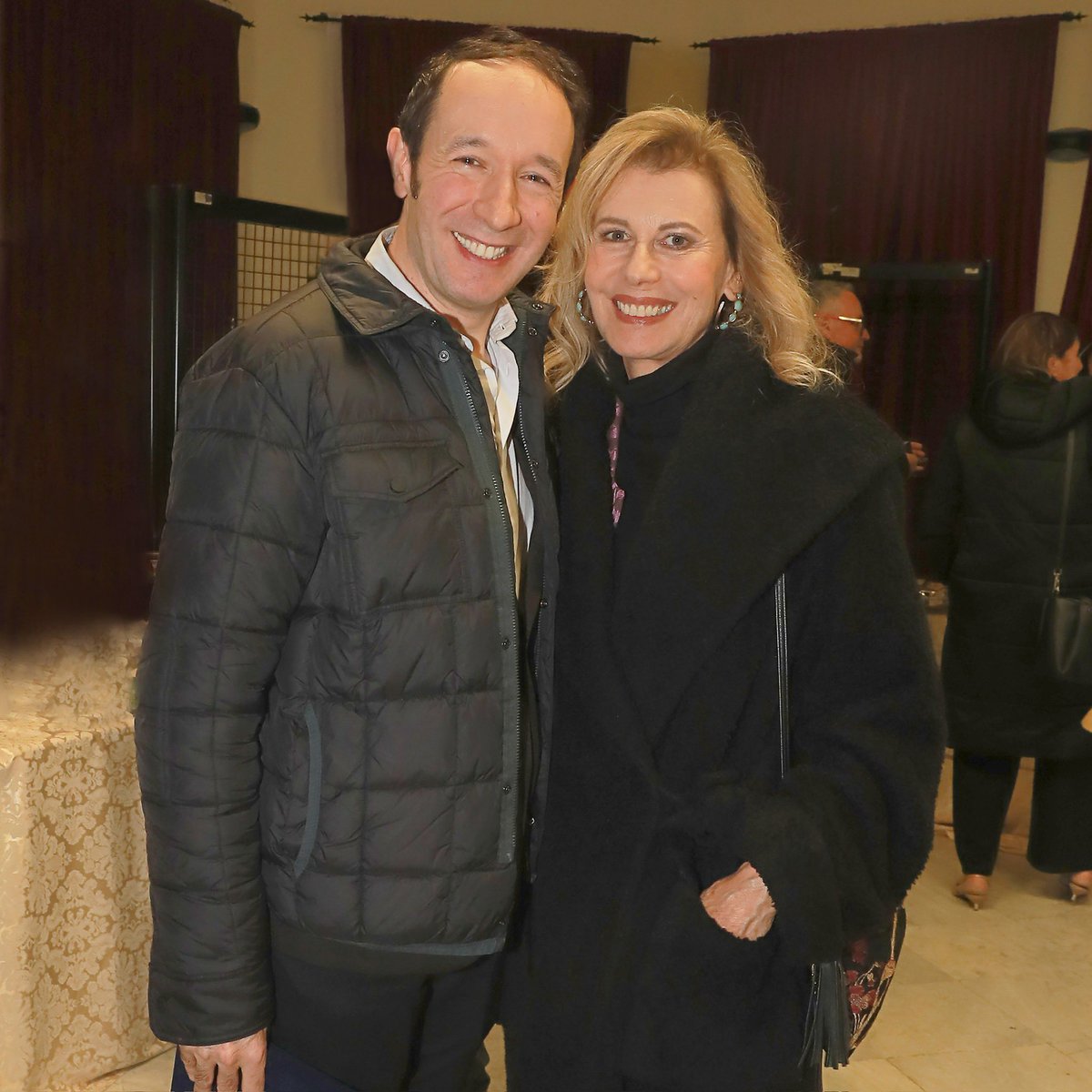 Con la splendida #DanielaPoggi 🎭

Al “#CastelliRomaniFilmFestivalInternazionale” 🎦

#AntonioFlamini #ArtisticDirector
#FabrizioPacifici #PressOffice

Ph #GiancarloFiori 📸

🏷️ #PietroRomano 

#Actors #Director #Acting #Tv #Cinema #Fiction #TeatroComunaleLanuvio #5novembre2023