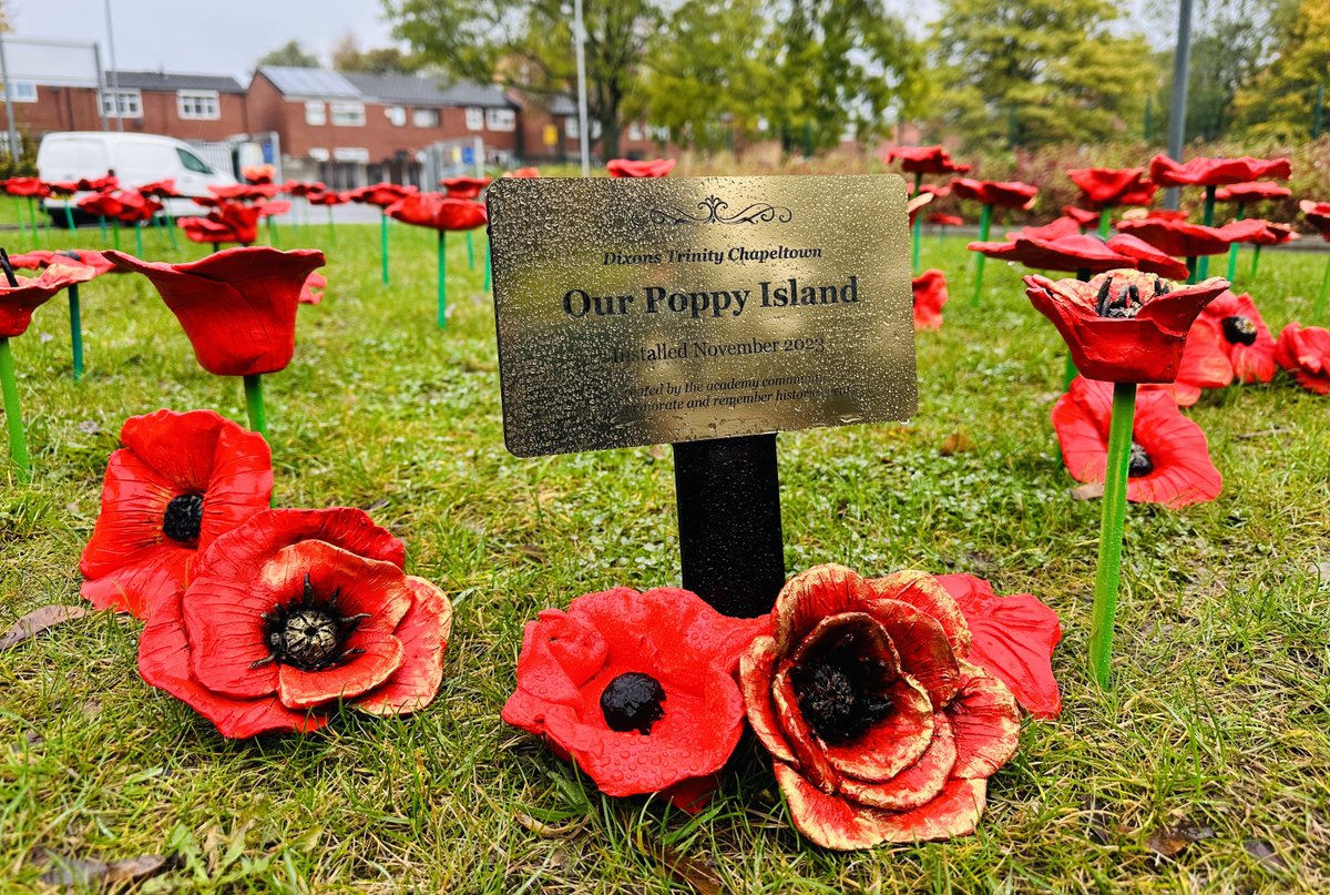 DixonsAcademies's tweet photo. Today, as we pause to honour the bravery and sacrifice of those who served our country, we reflect on the profound impact of their selfless dedication. Let us pay tribute to the courageous men and women who have given their lives to protect ours.
#WeWillRememberThem #LestWeForget https://t.co/WfPjBxrY05