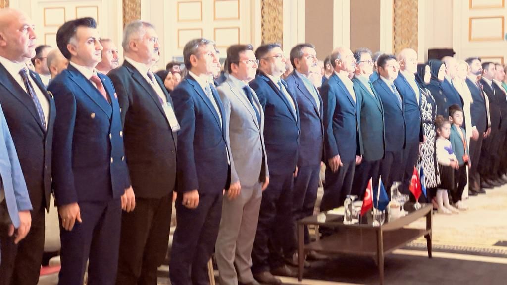 Milli Eğitim Bakanımız Yusuf Tekin Özel Özel Eğitim Konfederasyonu tarafından düzenlenen  “6.Özel Eğitimde Rehabilitasyon Merkezlerinin Rolü ve Eğitim Niteliklerinin Arttırılması” konulu  “Türkiye Buluşmaları” programımıza katılmak üzere salona teşrif ettiler.