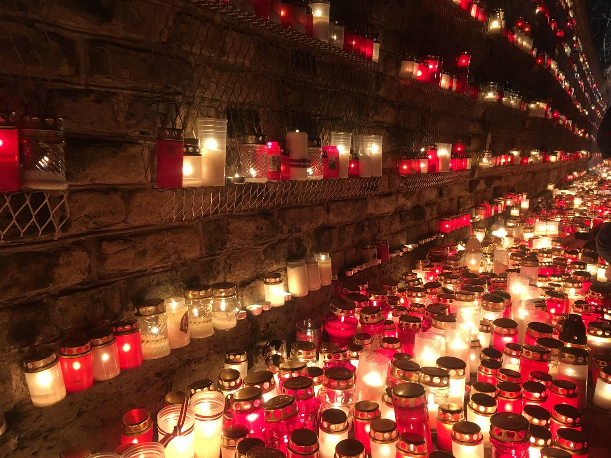 Neaizmirst! Pieminēt! Godināt!
Šodien un katru dienu!

Teikt paldies tiem, kam bija un ir drosme cīnīties par savu valsti - Latviju, drosme noticēt sapnim par brīvību un mūžam tiekties uz to - 
tāda man ir un būs Lāčplēša diena!