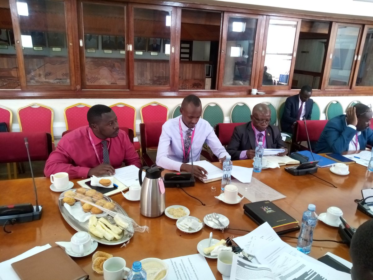 NelsonTuku's tweet photo. Earlier this week @NelsonTuku joined @unffe team to present the farmers feedback on the proposed Animal Feeds Bill 2023 before the parliamentary committee on Agriculture. 
Safety of Animal feed has a significant impact on our health and should not be taken for granted. https://t.co/vMFULMSzJ7