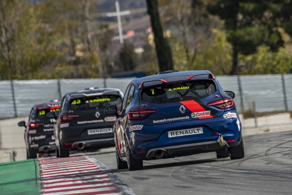 EPIC_RW's tweet photo. ¡Se acaba el tiempo de estudio!
Las primeras carreras del #NAPARacingWeekend llegan en breve y son muy decisivas🔥
¿Listo para disfrutarlo?
Todos los directos en 1 clic ⏱️📺
https://t.co/Y2UetjwHnA
#ClioCupSeries #F4Spain #Eurocup3 https://t.co/OHC17IHhLy