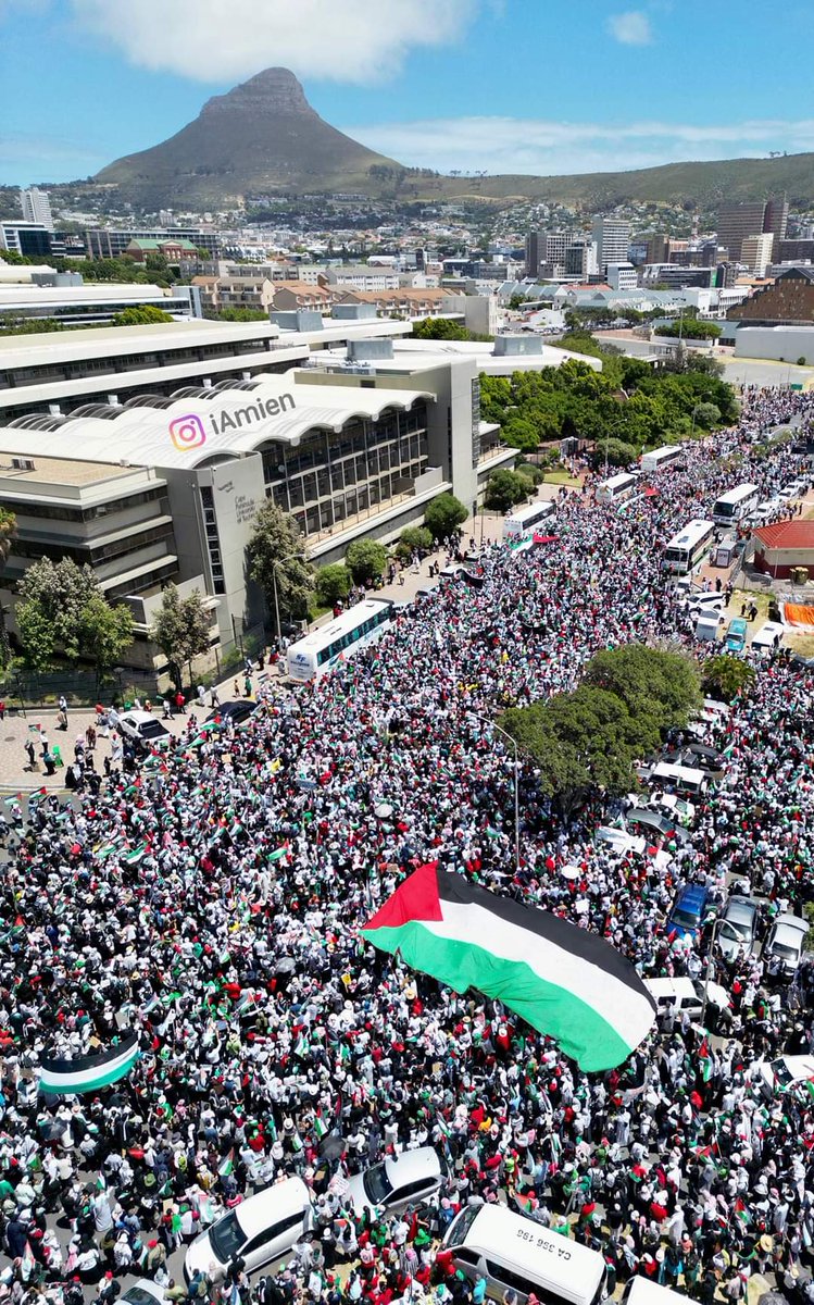Cape Town showed up. #CeasefireInGazaNOW #ArmisticeDay2023