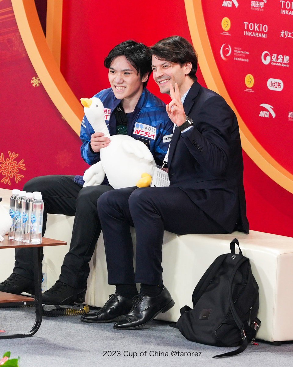 Shoma & Stephane in KC ✌️

#CupOfChina #中国杯 
#CoC23 #GPFigure