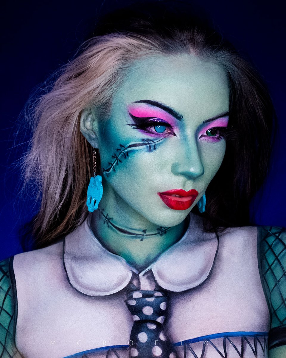MCroft07 - XTREME MAKEUP ATHLETE💄 tweet media